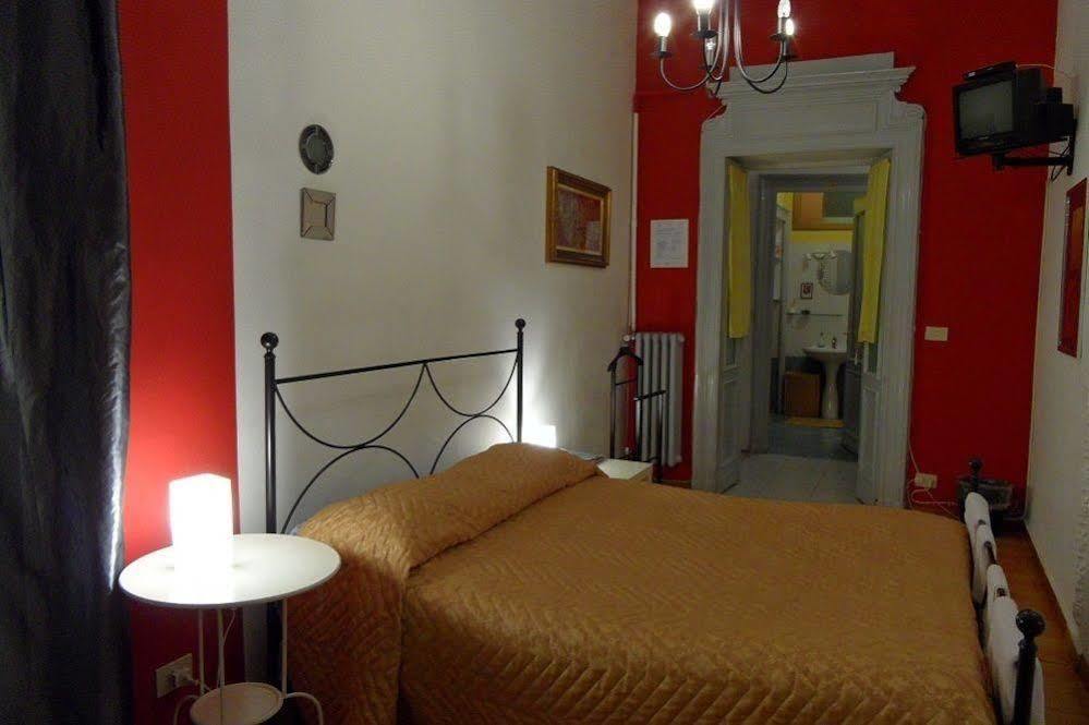 Apartments Chic Torino Centro Porta Nuova Екстер'єр фото